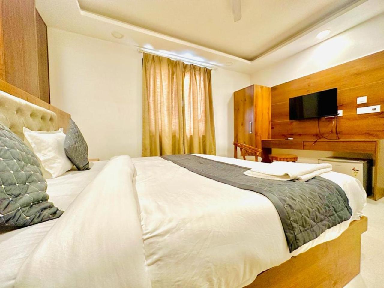 Hotel Qubic Near Igi Delhi Airport New Delhi Extérieur photo