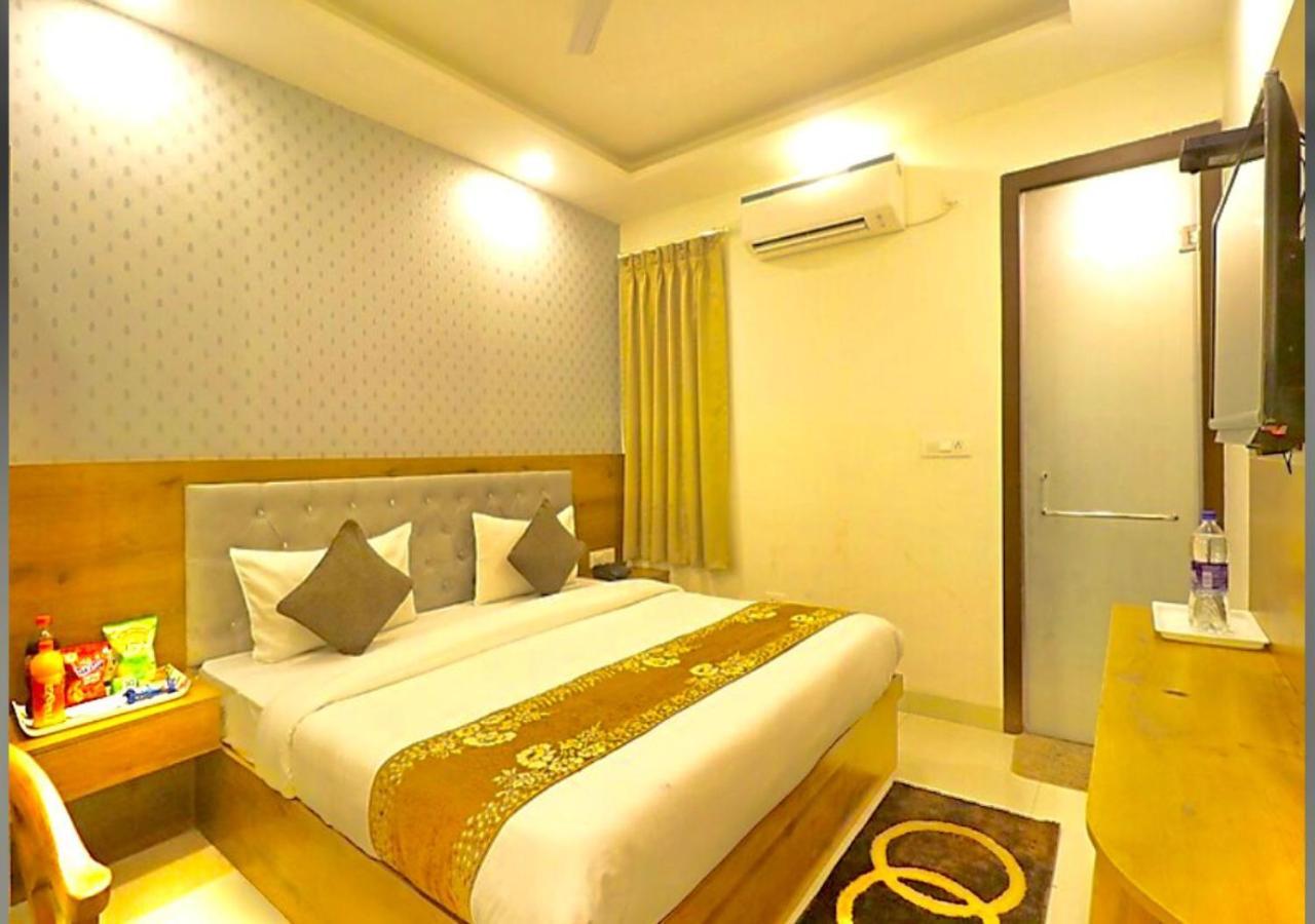 Hotel Qubic Near Igi Delhi Airport New Delhi Extérieur photo