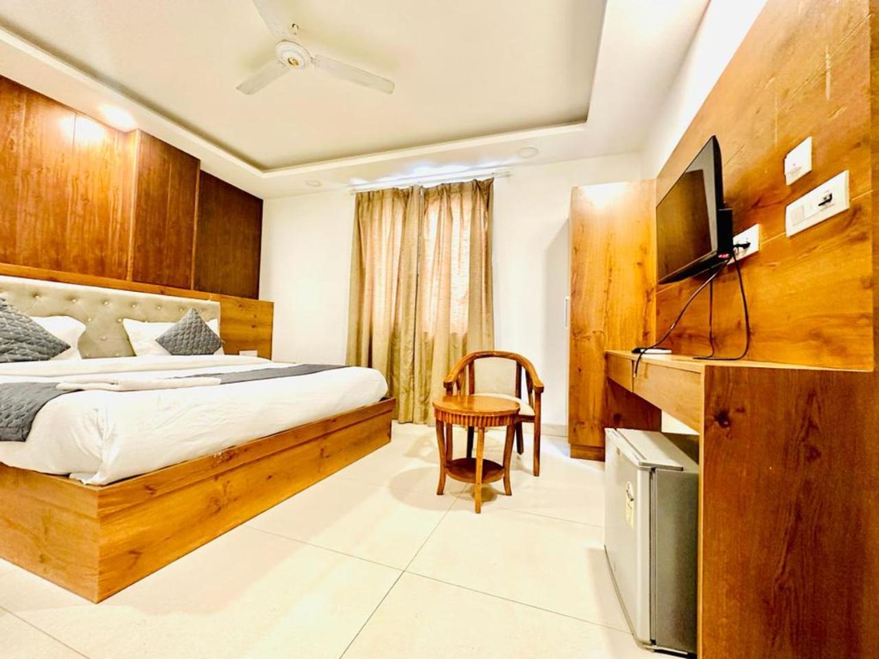 Hotel Qubic Near Igi Delhi Airport New Delhi Extérieur photo